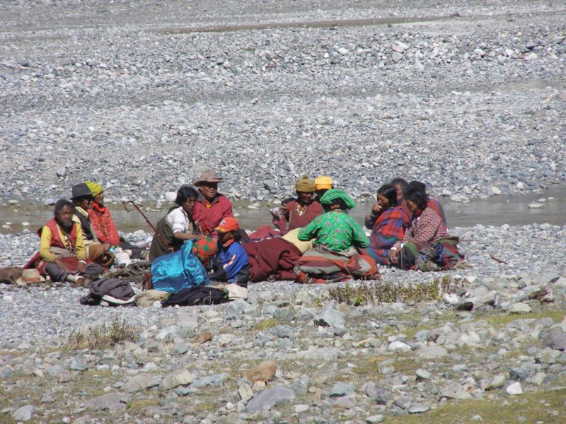 tibetanpilgrims2.jpg